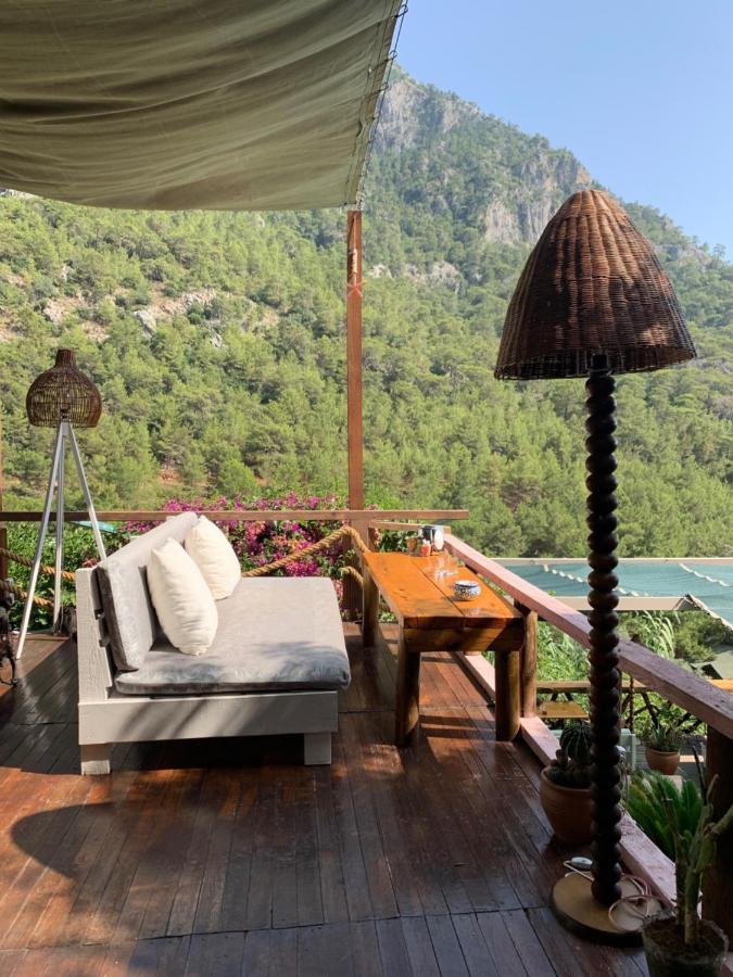 Large Bungalow With Sea View In Kabak Bay, Oeluedeniz เฟทิเย ภายนอก รูปภาพ
